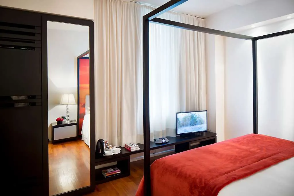 Starhotels Anderson Milánó 4*,