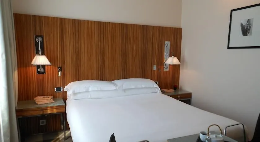 Starhotels Anderson Milão 4*,  Itália